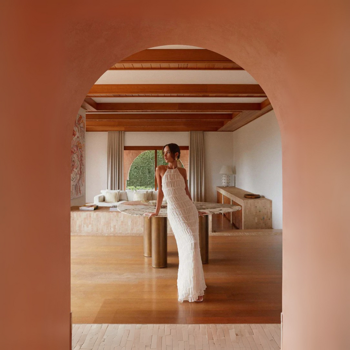 Cira Abito Lungo a Balze Collo Allacciato per Donna