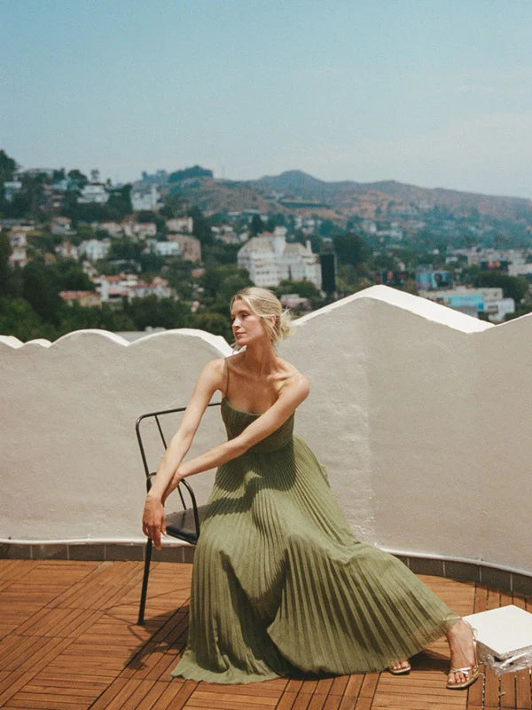 Thea Elegante Abito Midi Plissettato per Donna